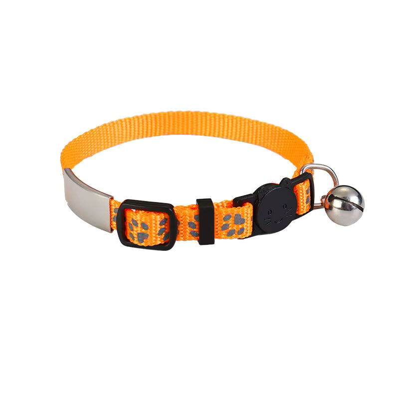 Cat collar engraved with name and telephone number