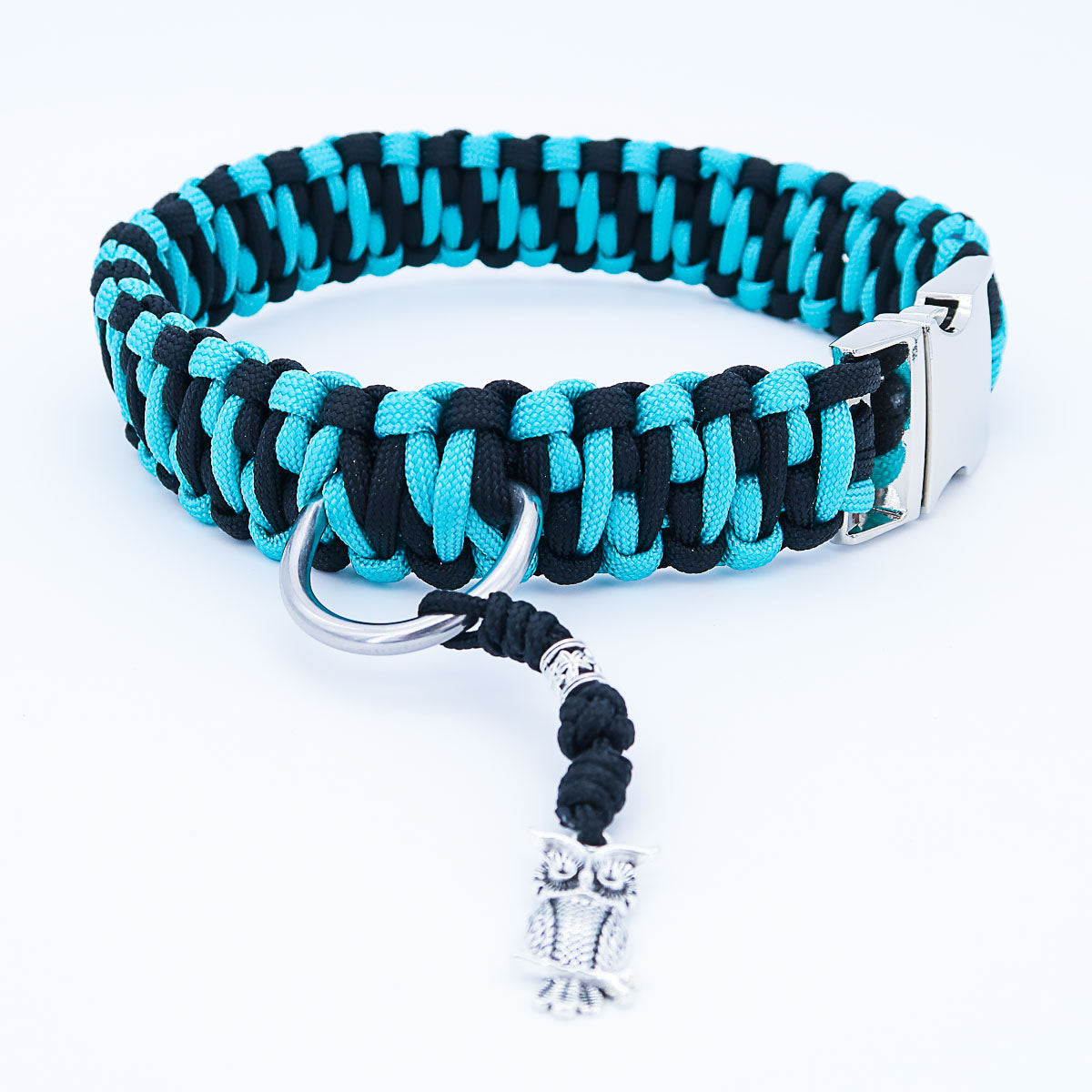 Paracord dog collar "Auron" with engraving of name and phone on the buckle, three different sizes