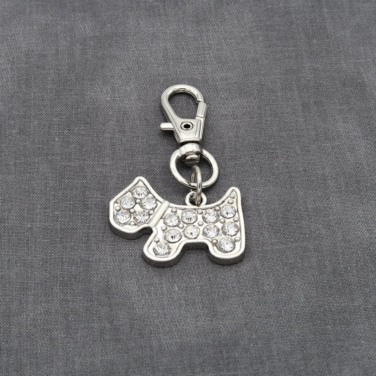 Cute pendant with dog motif and rhinestones