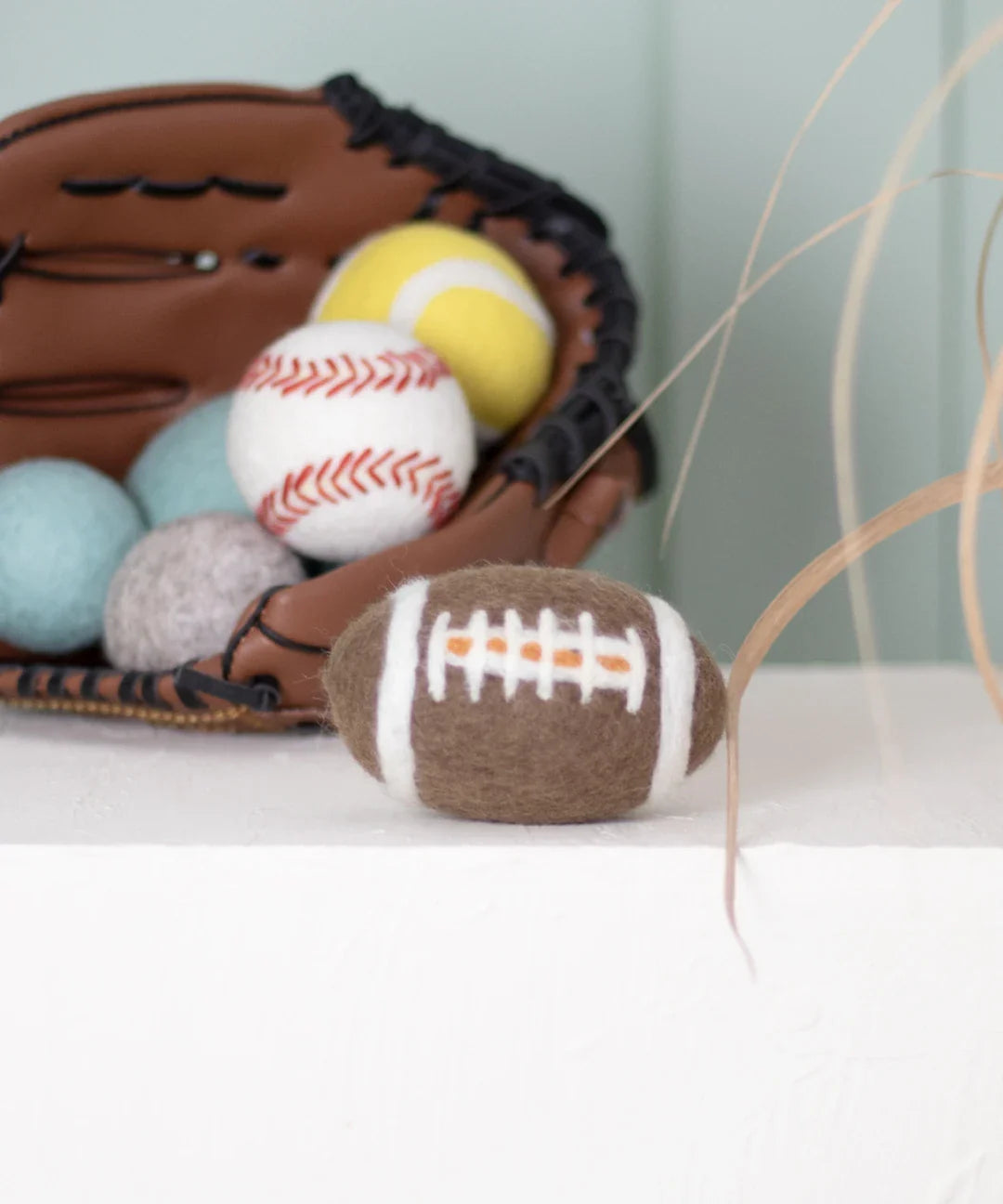 BUDDY. Dog toy made of sheep wool "Football" 